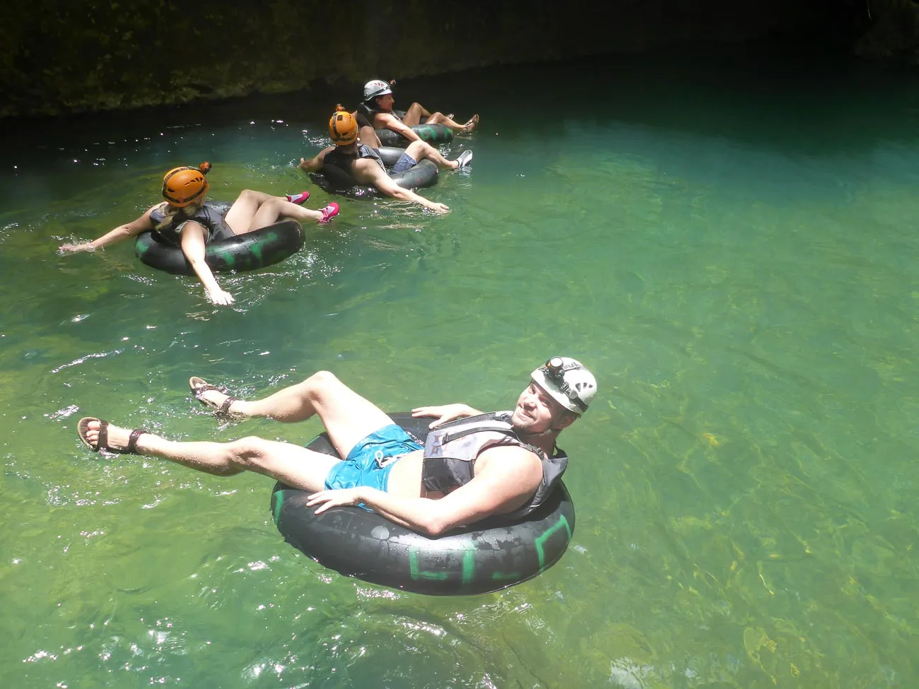 cave tubing belize