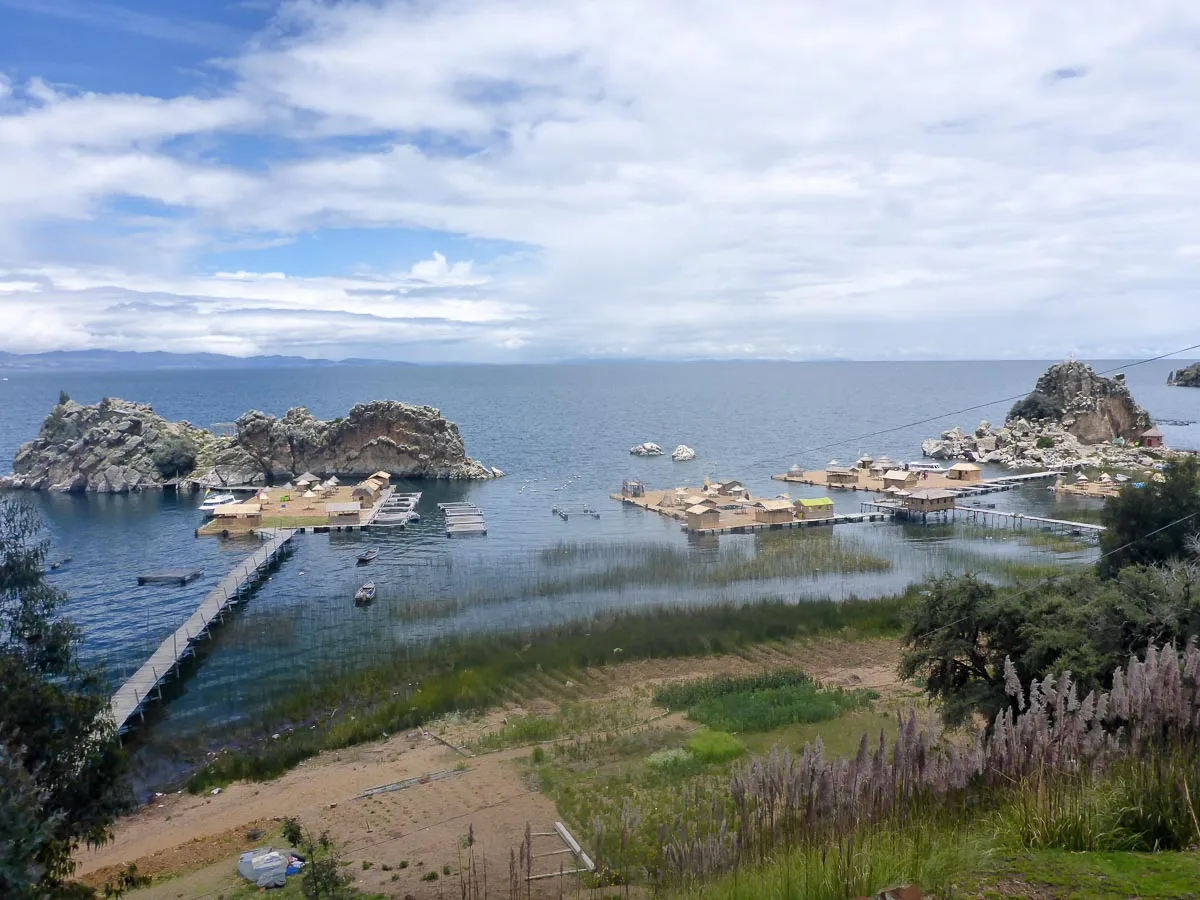 floating islands copacabana